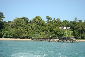 Pulau Tiga